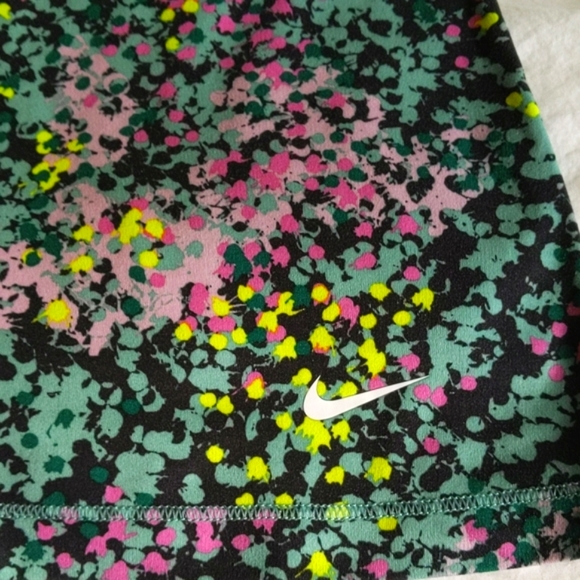 Nike Sports Tank Top Slim Fit Small - Picture 3 of 4